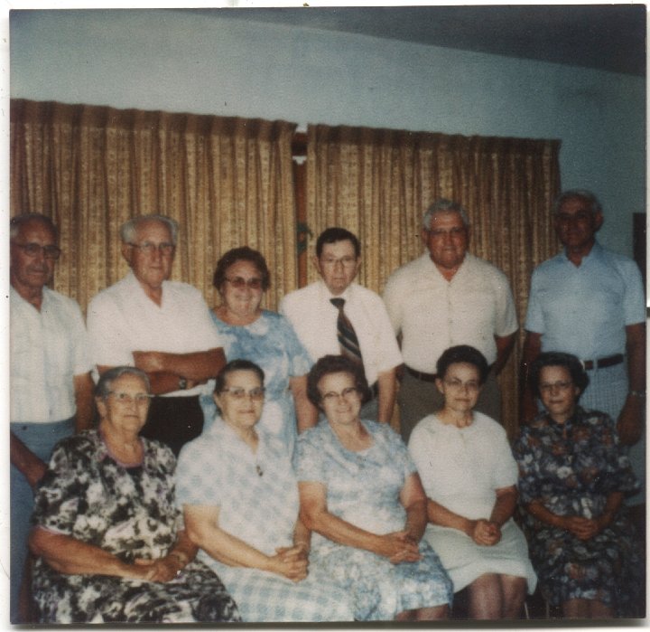 0684.jpg - Joseph & Fannie Roth Gathering:  left to right:  Earl & Mary Swartzendruber, Levi & Mayme Roth, Helen Beachy standing, Ivan & Elsie Yoder, Orie & Wilma Roth, Ray & Edna Roth.  1960c