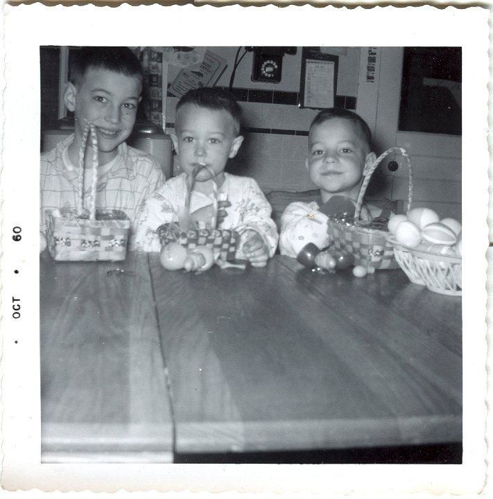 0942.jpg - Lynn, Lamar, Reynolds Roth with Easter Baskets  1960