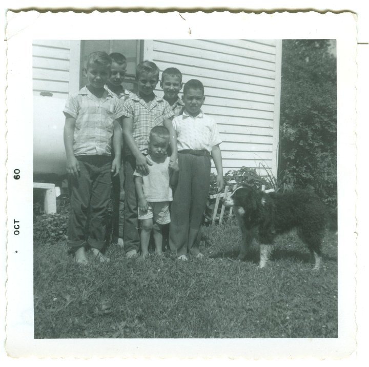 0982.jpg - Steve Decker, Larry Roth, Jim Decker, Lynn Roth, Danny Trevino, Lamar Roth, front, and Sparky.  1960