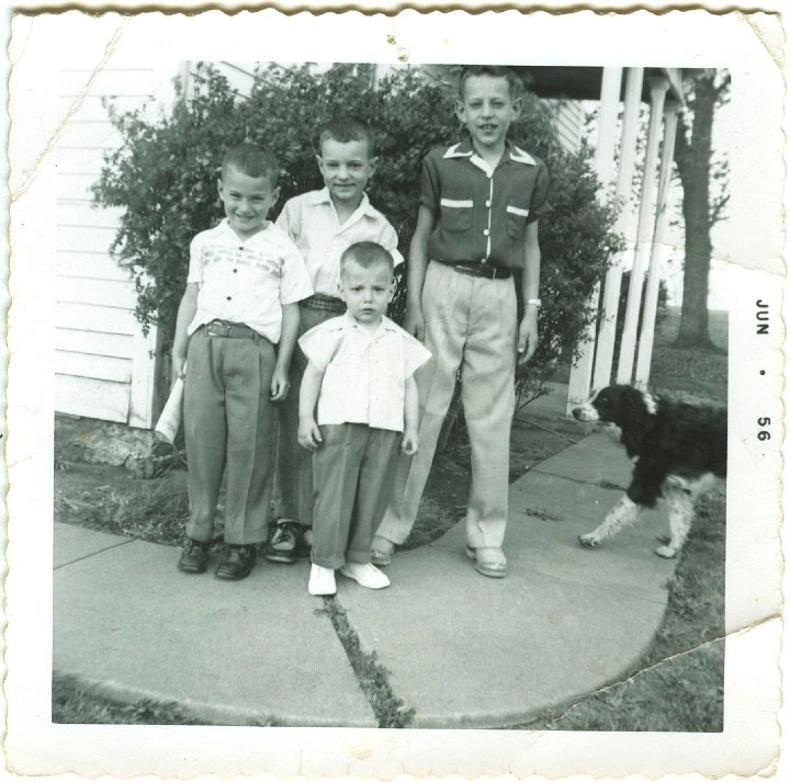 1120.jpg - Lynn, Larry, Reynolds, Fred Roth & Sparky.  1956