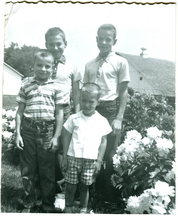 1125.jpg - Reynolds, Lynn, Lamar, Larry Roth.  1963c