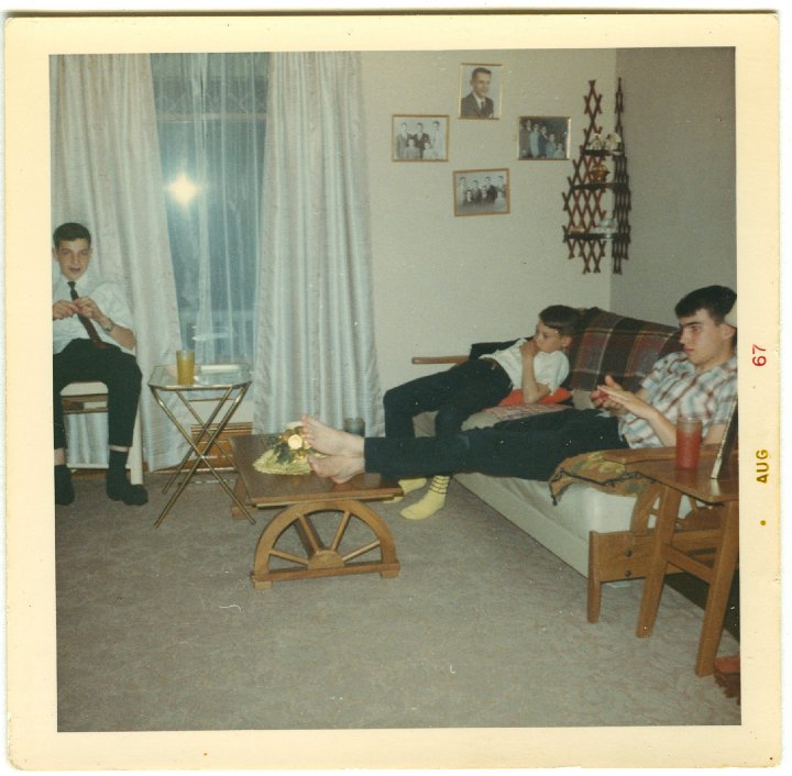 1204.jpg - Reynolds, Lamar and Lynn Roth.  1967