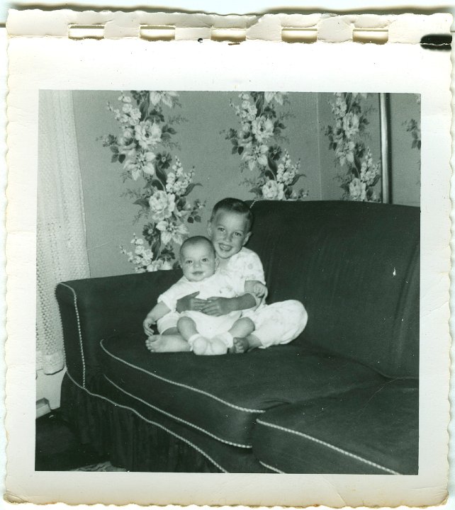 1249.jpg - Lynn holding Reynolds Roth.  1955