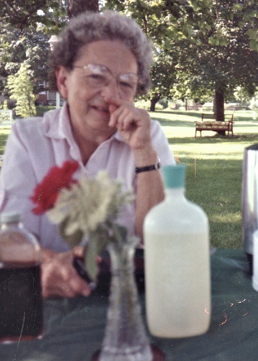 2000.jpg - Edna Roth