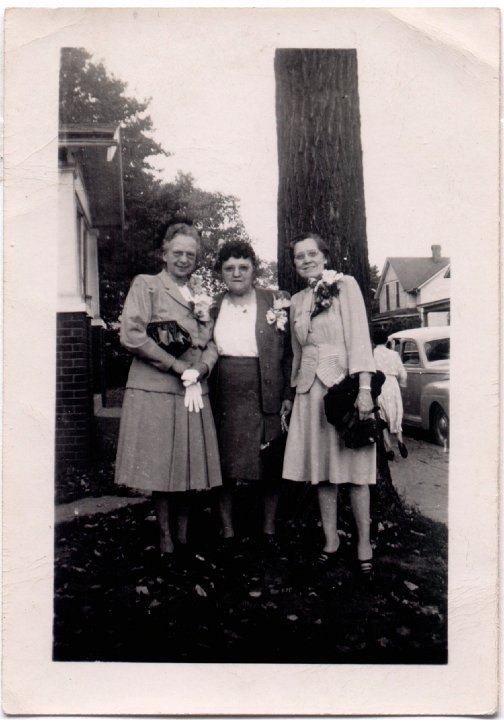 1523.jpg - Ruth S. Schrock, ???, ???   1946c